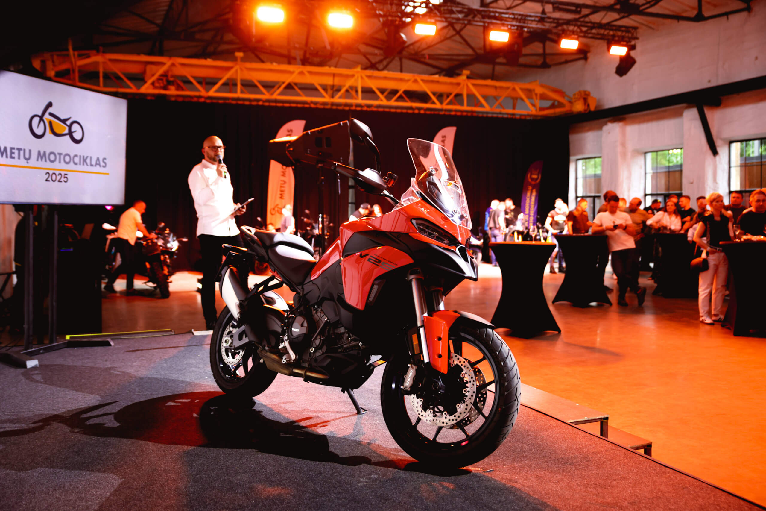 „Metų motociklo“ rinkimuose triumfavo galingas kelioninis „Ducati“