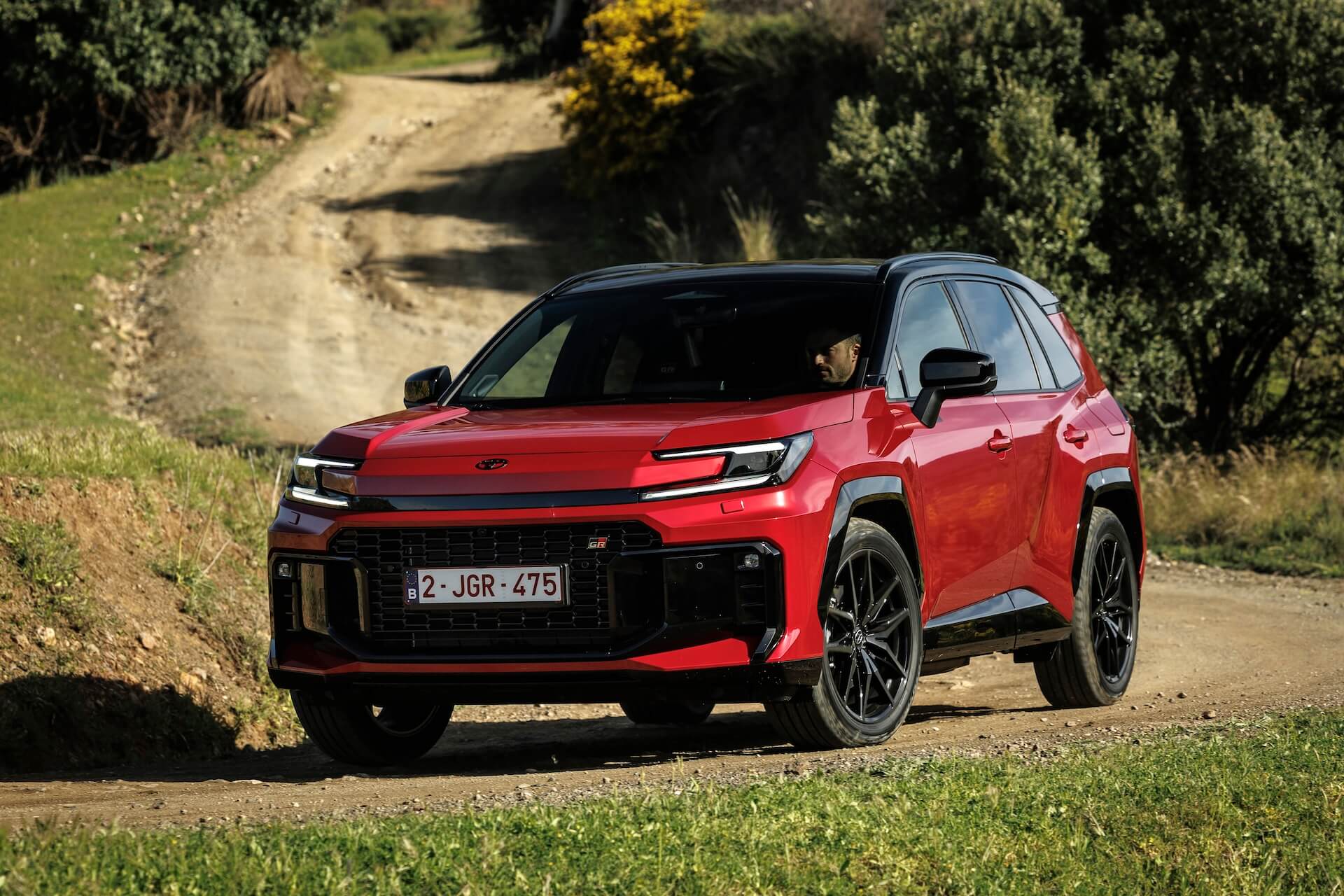 Šeštosios kartos „Toyota RAV4“ jau Lietuvoje